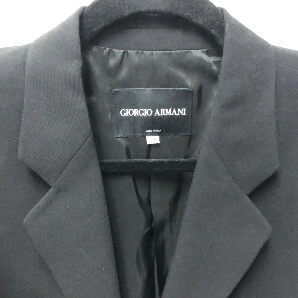 Giorgio Armani jacket - Picture 2 of 3